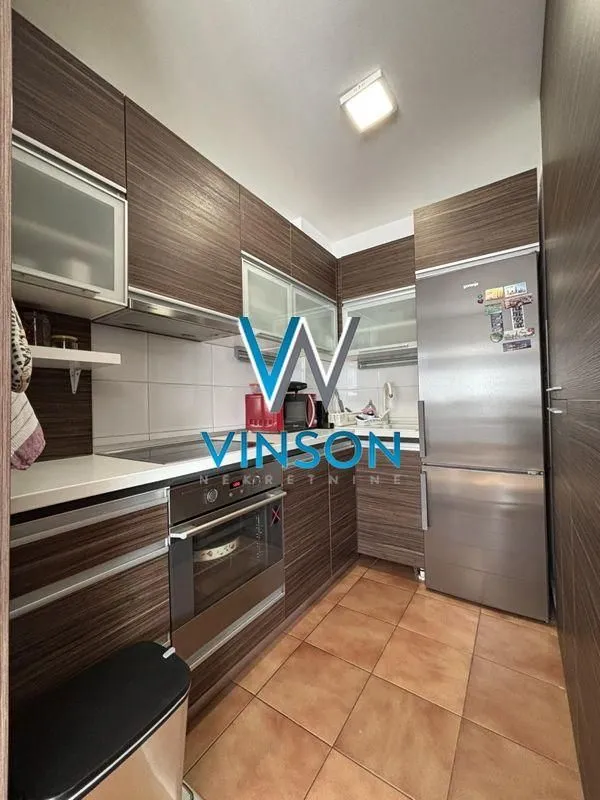 Izdavanje, trosoban stan, 89m², Novi Sad Sve Podlokacije, Novi Sad