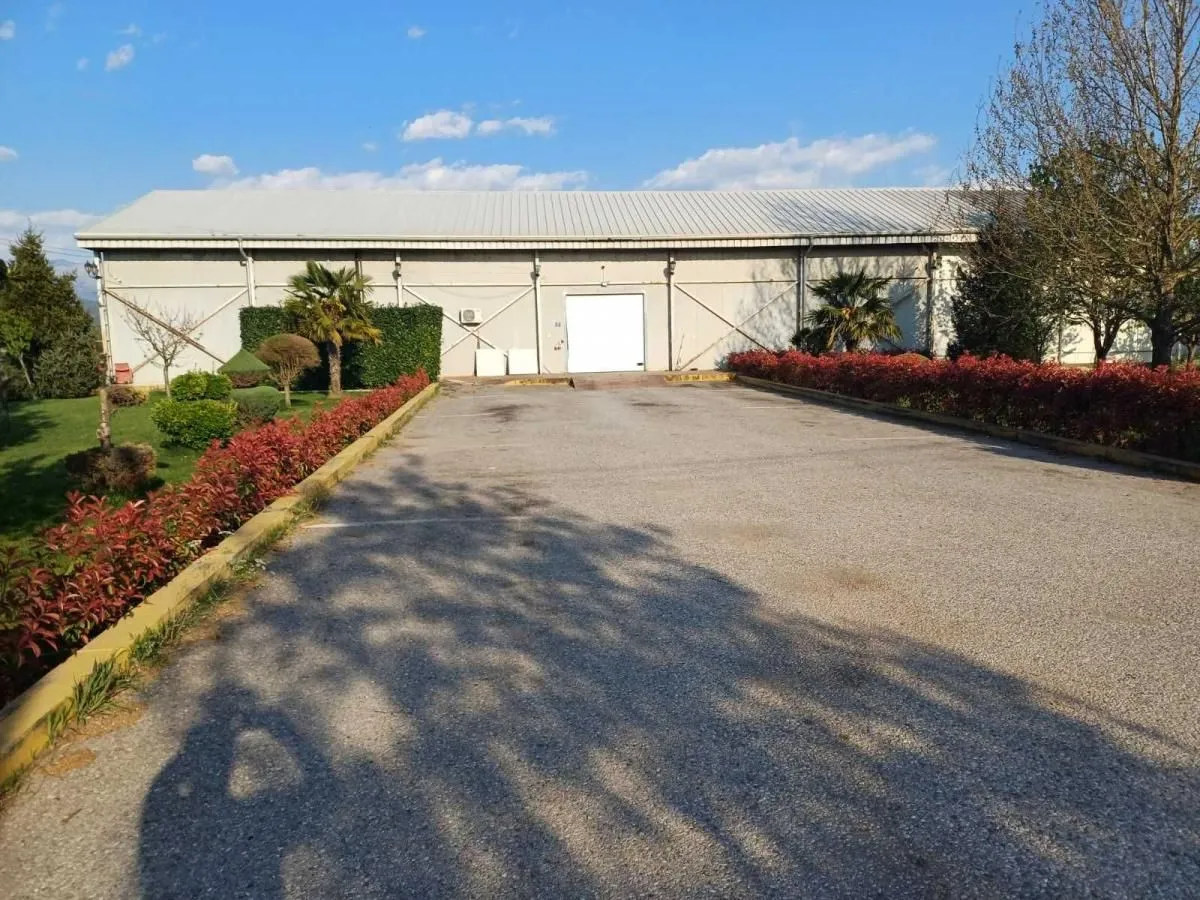 Rent, office space, 500m², Tuzi, Podgorica