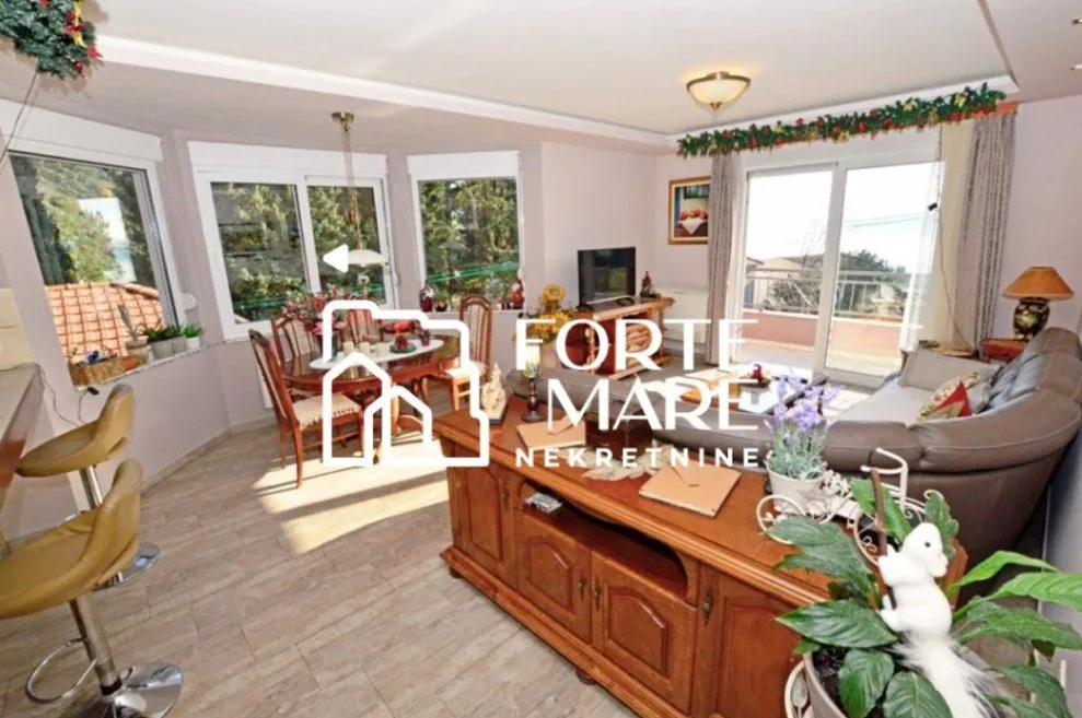 Prodaja, petosoban stan, 272m², Baošići, Herceg Novi