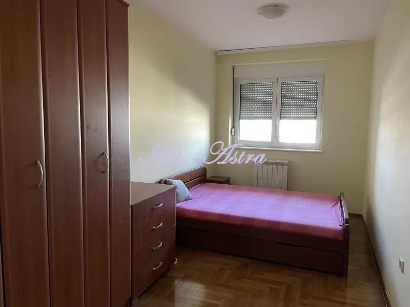 Rent, two bedroom apartment, 55m², Đeram Pijaca, Beograd