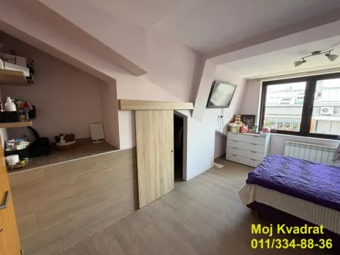 Prodaja, četvorosoban stan, 110m², Đeram Pijaca, Beograd - image 5