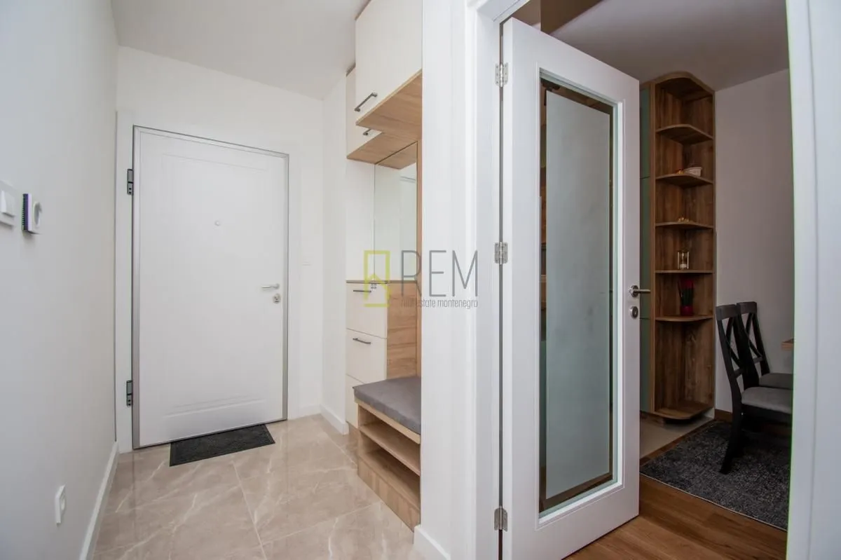 Rent, one bedroom apartment, 50m², Tološka šuma, Podgorica