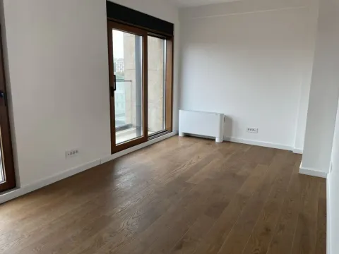 Sale, apartment, 357m², Dušanovac, Voždovac Sve Podlokacije - image 2