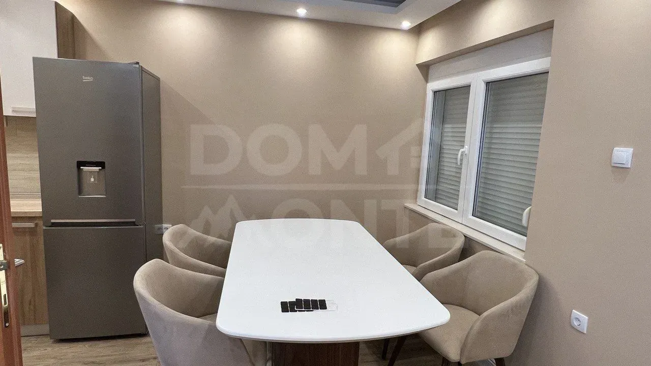 Rent, two bedroom apartment, 75m², Tivat, Crna Gora