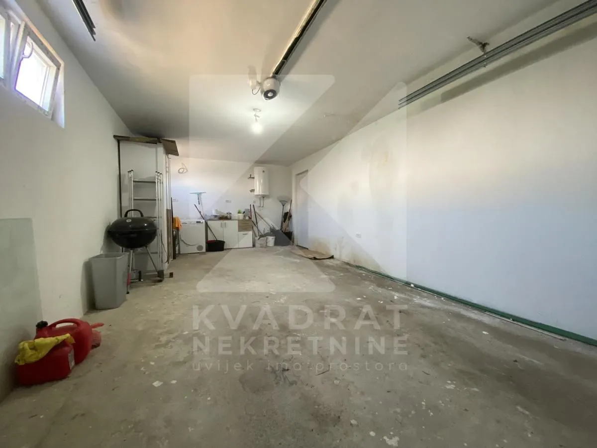 Rent, house, 146m², Tološi, Podgorica