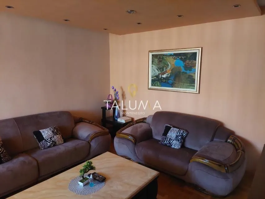 Rent, one bedroom apartment, 63m², Blok 6, Podgorica