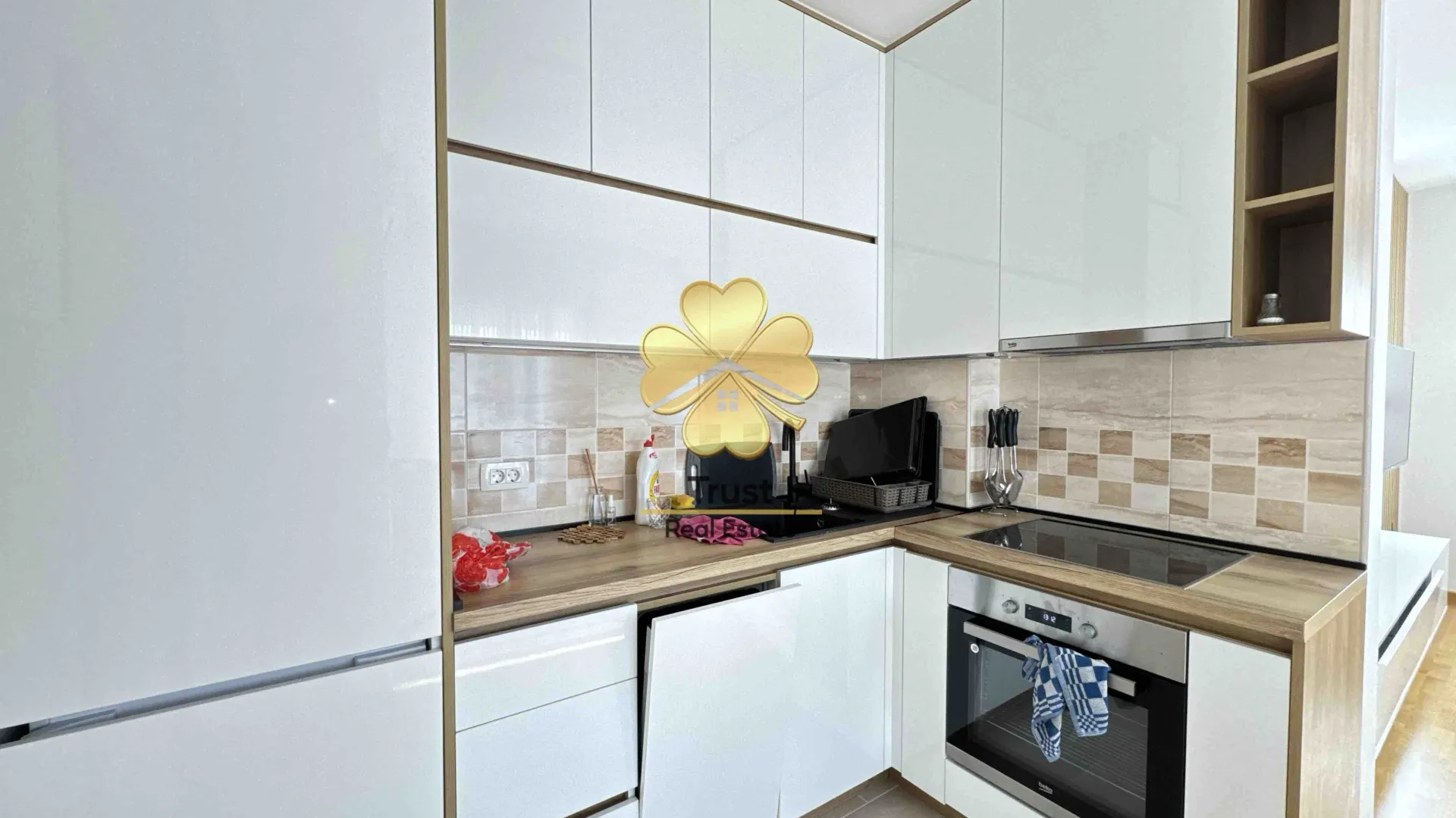 Rent, two bedroom apartment, 70m², Stari Aerodrom, Podgorica