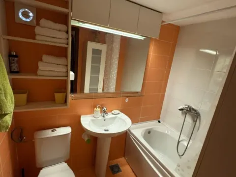 Izdavanje, dvosoban stan, 67m², Blok 9, Podgorica - image 4