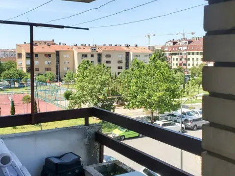 Prodaja, jednosoban stan, 40m², Stari Aerodrom, Podgorica - image 8