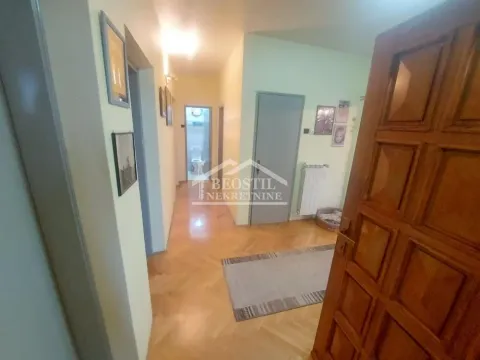 Sale, house, 356m², Centar, Smederevo - image 8