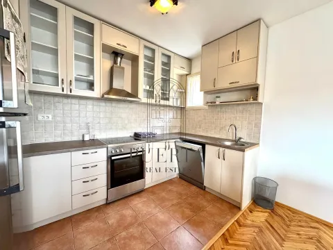 Izdavanje, dvosoban stan, 108m², Stari Aerodrom, Podgorica - image 7