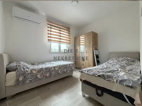 Izdavanje, kuća, 170m², Donji Kokoti, Podgorica - image 16