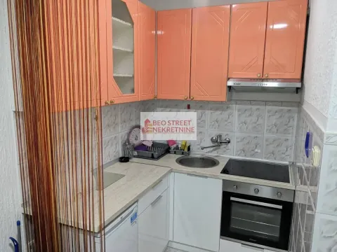 Izdavanje, dvosoban stan, 42m², Vukov Spomenik, Zvezdara Sve Podlokacije - image 2
