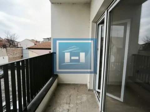 Prodaja, trosoban stan, 92m², Centar, Kruševac - image 8