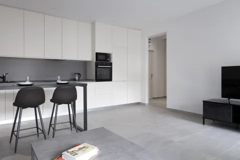 Sale, two bedroom apartment, 64m², Kotor, Crna Gora - image 2
