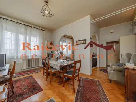 Prodaja, četvorosoban stan, 113m², Centar, Stara Pazova - image 1