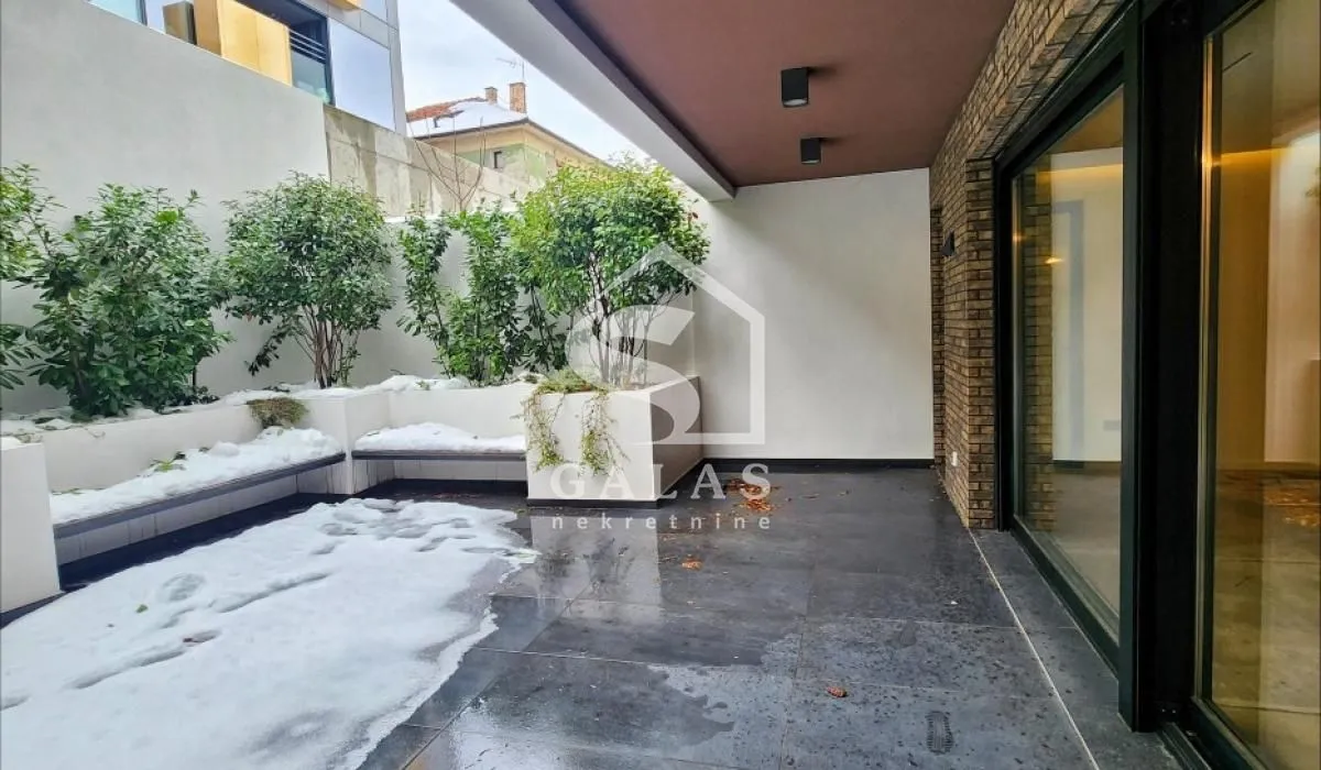 Prodaja, četvorosoban stan, 232m², Autokomanda, Voždovac Sve Podlokacije