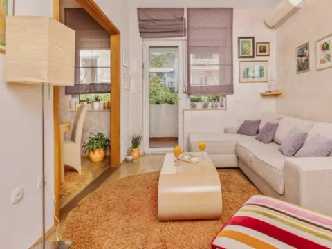 Rent, one bedroom apartment, 47m², Sveti Stasije, Kotor - image 10