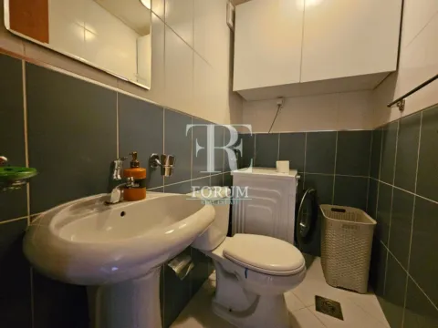 Izdavanje, dvosoban stan, 100m², Krivi Most, Podgorica - image 12