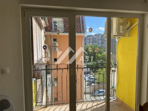 Izdavanje, jednosoban stan, 32m², Rotkvarija, Novi Sad Sve Podlokacije - image 6