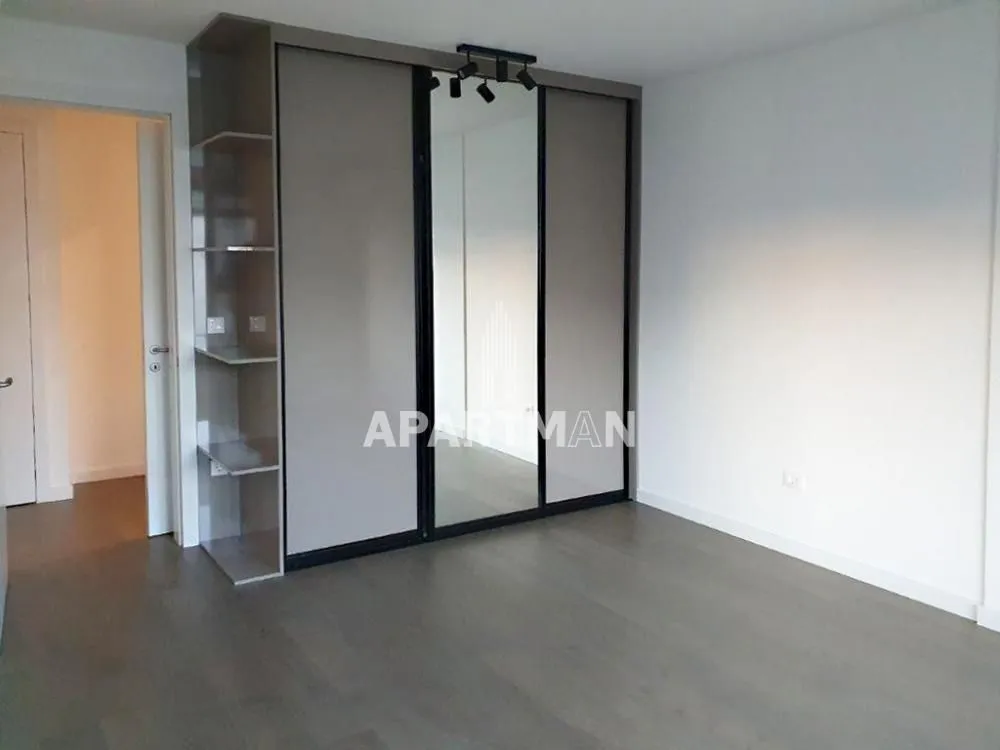Rent, four bedroom apartment, 125m², Stari Grad, Beograd