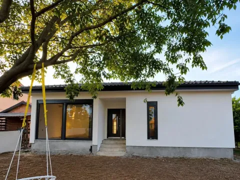 Prodaja, kuća, 125m², Donja Gorica, Podgorica - image 2