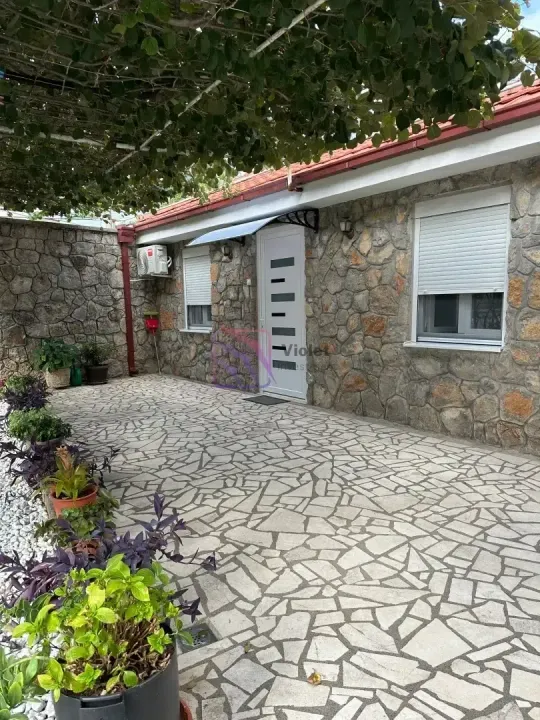 Rent, studio apartment, 30m², Gorica C, Podgorica