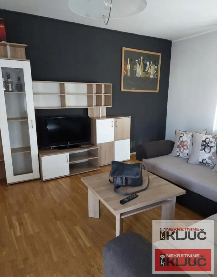 Prodaja, trosoban stan, 76m², Nova Detelinara, Novi Sad Sve Podlokacije