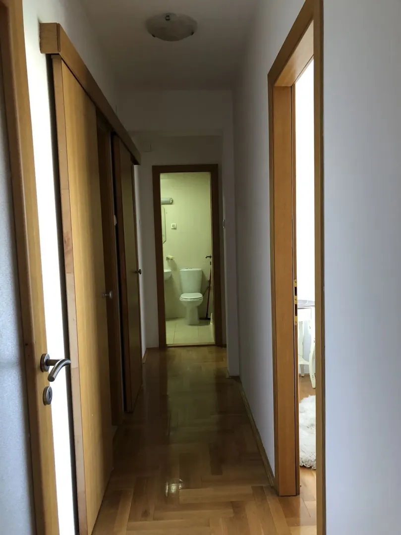 Rent, four bedroom apartment, 97m², Blok 9, Podgorica