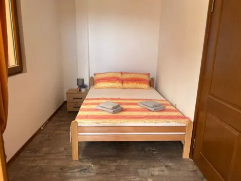 Daily-rent, two bedroom apartment, 65m², Bečići, Budva - image 9