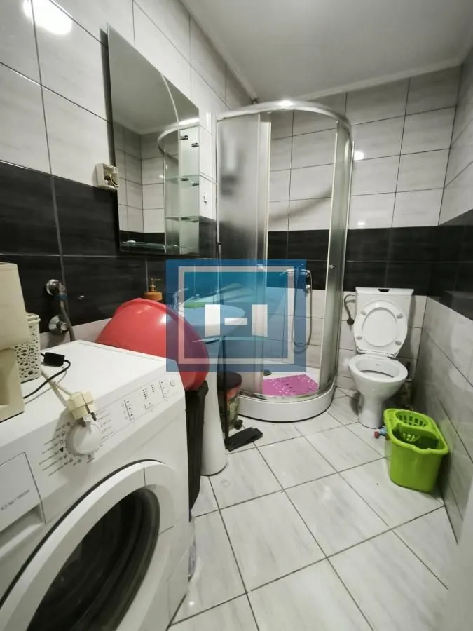 Prodaja, četvorosoban stan, 82m², Centar, Ćuprija