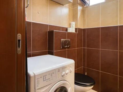 Izdavanje, jednosoban stan, 40m², Budva, Crna Gora - image 10