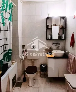 Izdavanje, četvorosoban stan, 108m², Savski Venac, Beograd - image 18