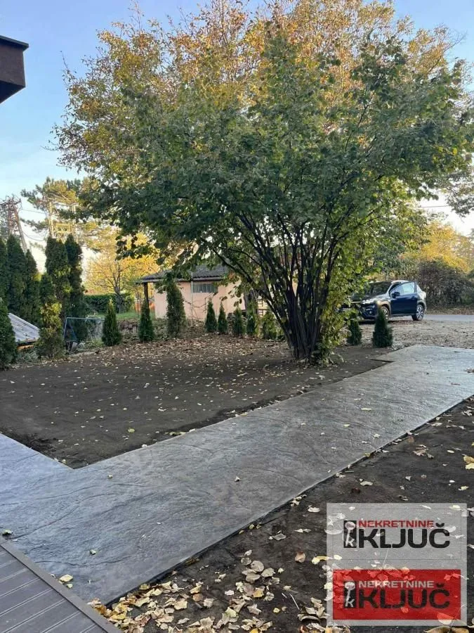 Izdavanje, kuća, 247m², Sremska Kamenica, Petrovaradin
