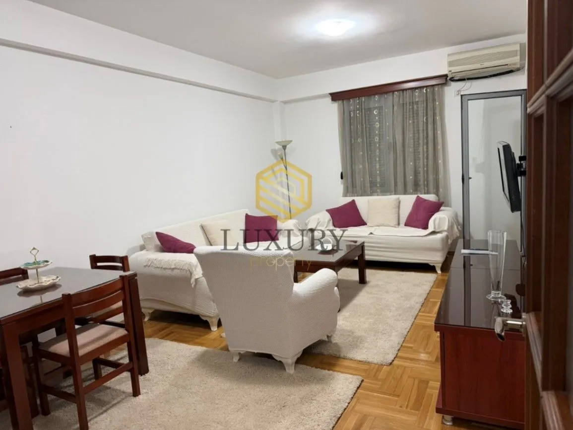 Izdavanje, jednosoban stan, 51m², Stari Aerodrom, Podgorica