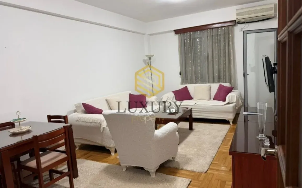 Izdavanje, jednosoban stan, 51m², Stari Aerodrom, Podgorica