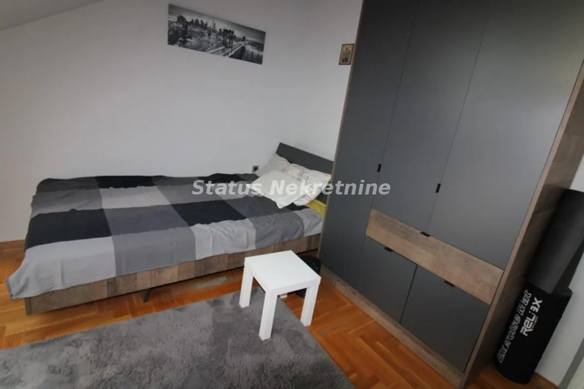 Prodaja, trosoban stan, 83m², Grbavica, Novi Sad Sve Podlokacije