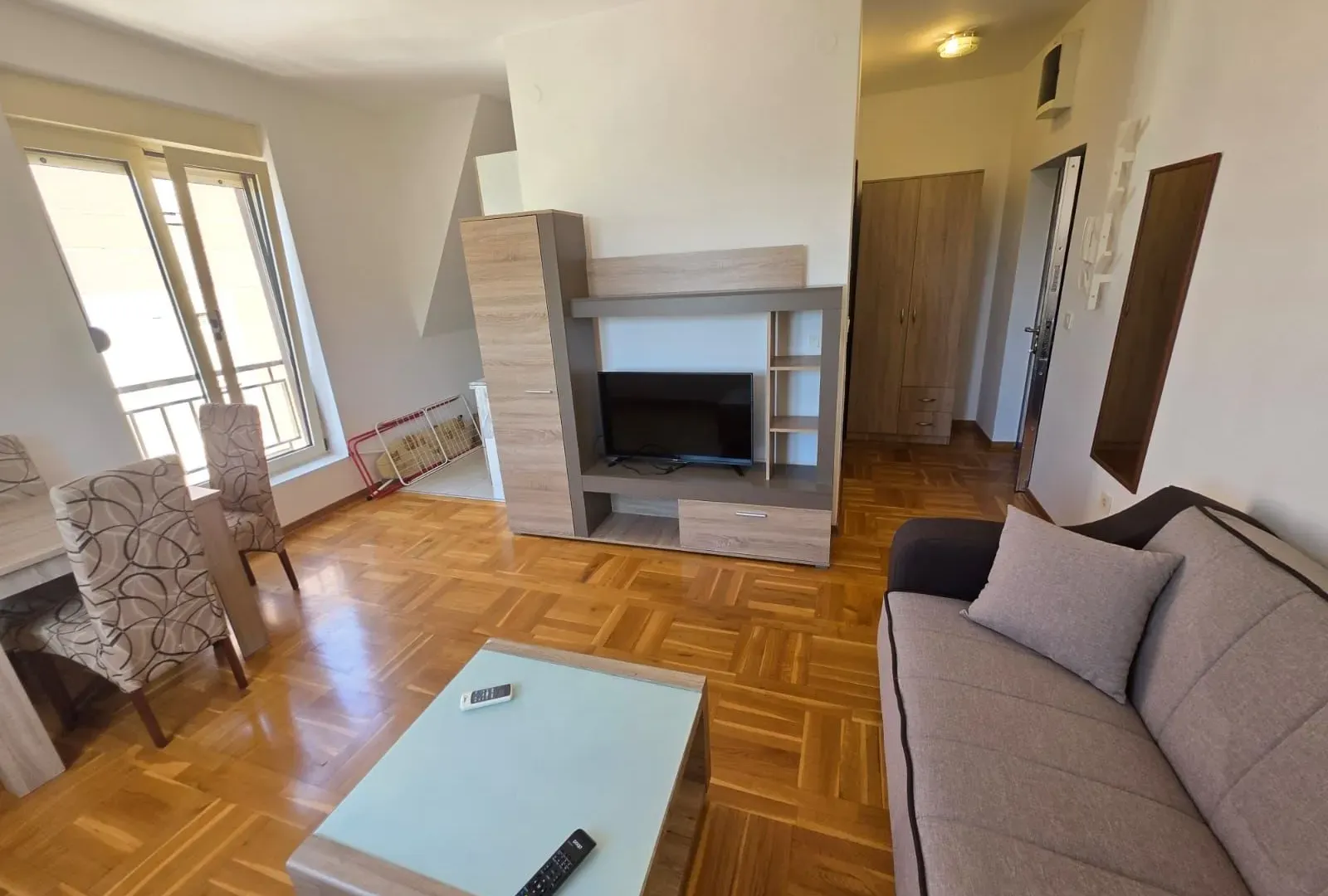 Rent, studio apartment, 27m², Zabjelo, Podgorica
