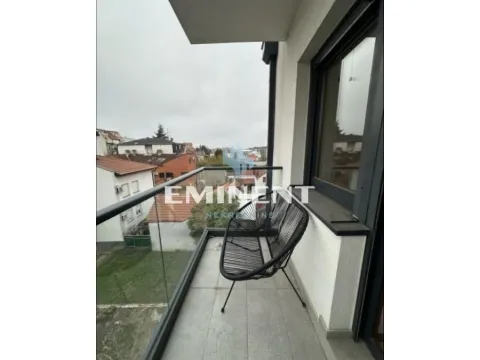Rent, two bedroom apartment, 55m², Južni Bulevar, Vračar Sve Podlokacije - image 11