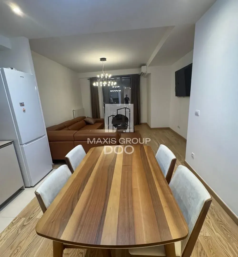 Prodaja, trosoban stan, 81m², Savski Venac, Beograd