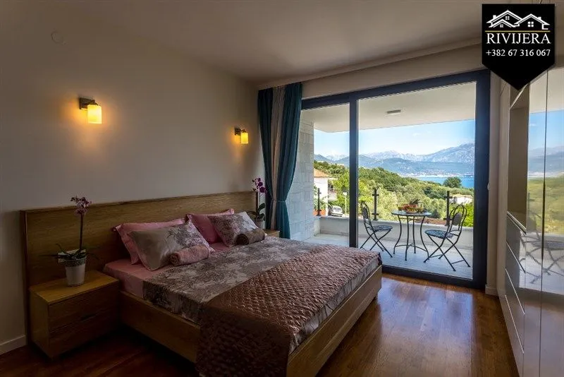 Prodaja, kuća, 323m², Đenovići, Herceg Novi