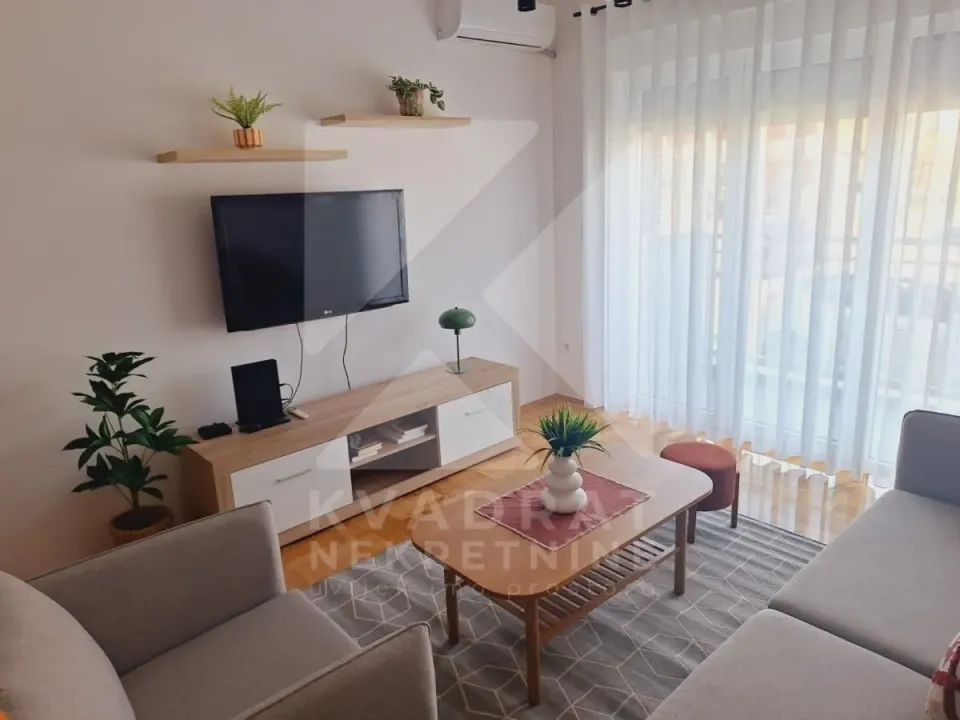 Rent, one bedroom apartment, 45m², Stari Aerodrom, Podgorica