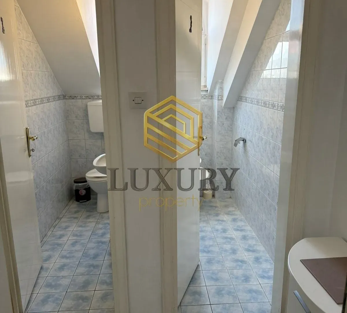 Rent, office space, 130m², Centar, Podgorica