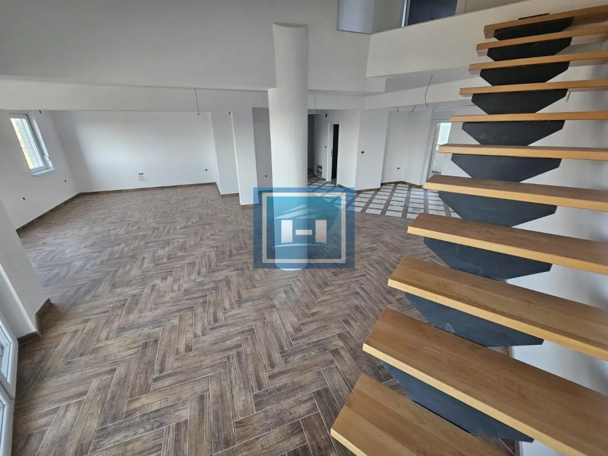 Prodaja, četvorosoban stan, 150m², Jagodnjak, Paraćin