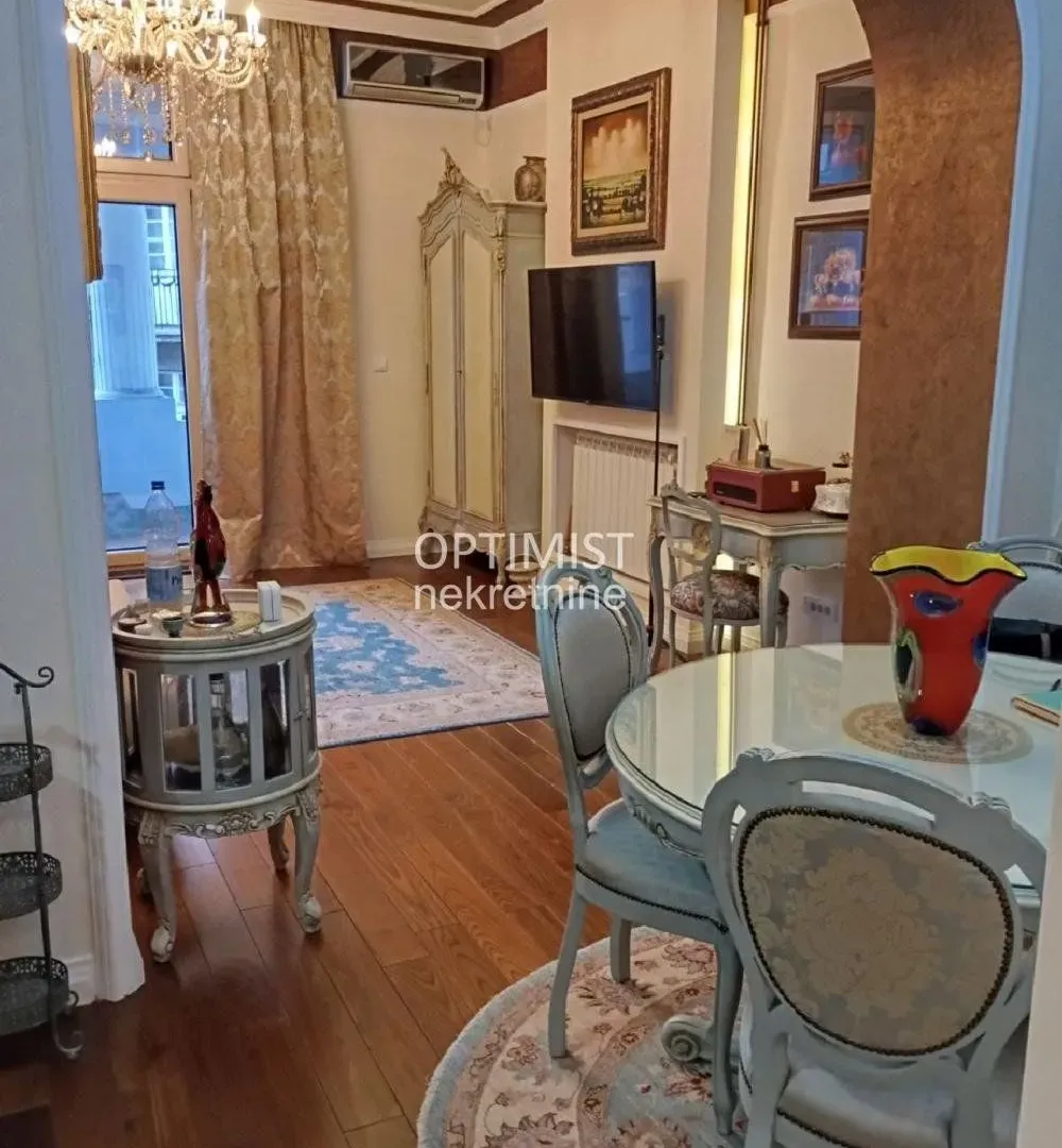 Prodaja, dvosoban stan, 43m², Stari Grad, Beograd