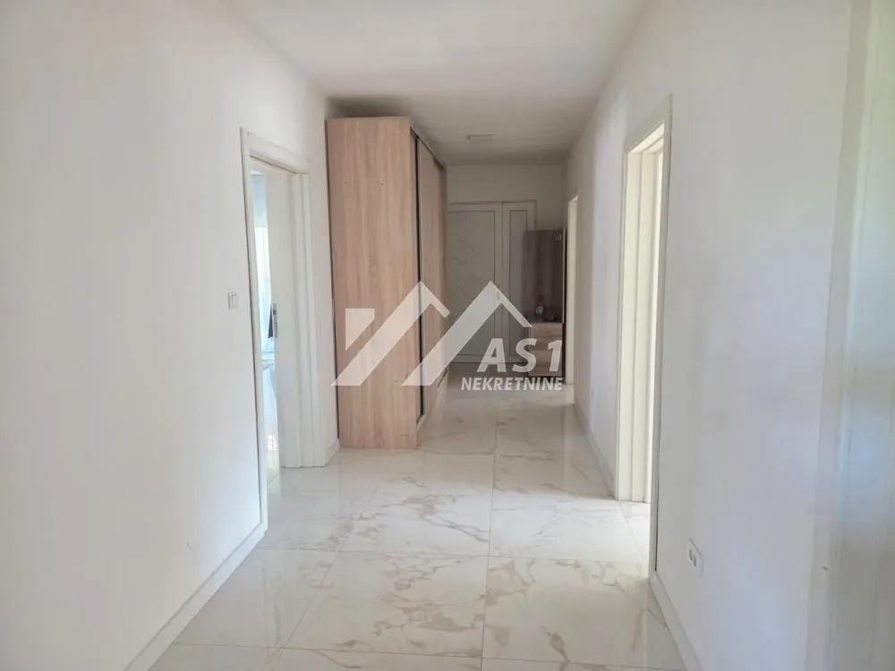 Rent, house, 200m², Sajlovo, Novi Sad Sve Podlokacije