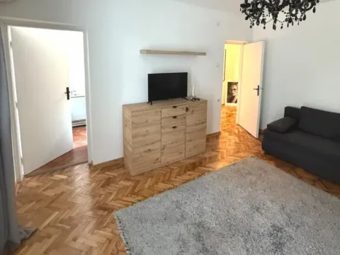Izdavanje, dvosoban stan, 50m², Voždovac Sve Podlokacije, Beograd - image 3
