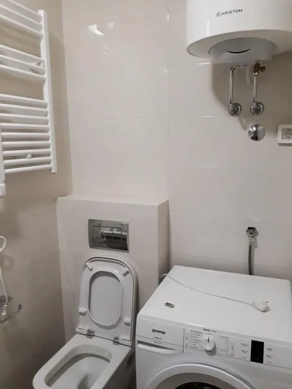 Izdavanje, jednosoban stan, 44m², Zagorič, Podgorica