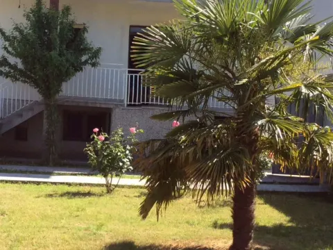 Prodaja, kuća, 214m², Podgorica, Crna Gora - image 2