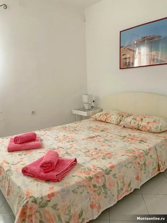 Sale, three bedroom apartment, 164m², Sveti Stefan, Budva